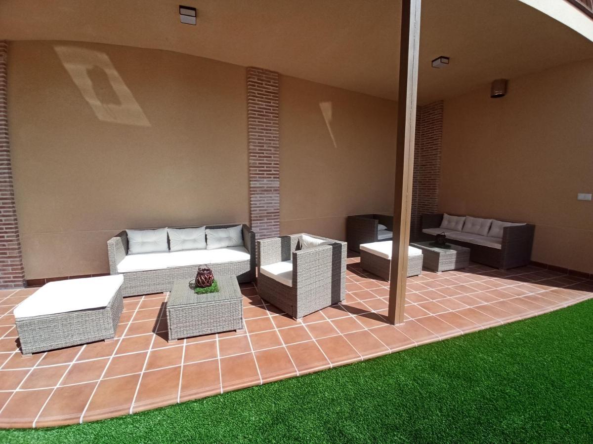 Penafiel Dreams Con Jacuzzi Apartment Exterior photo