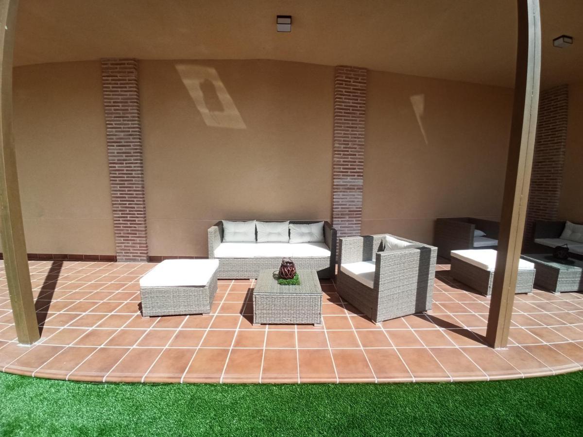 Penafiel Dreams Con Jacuzzi Apartment Exterior photo